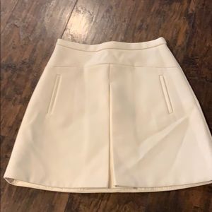 Cream color skirt in great condition